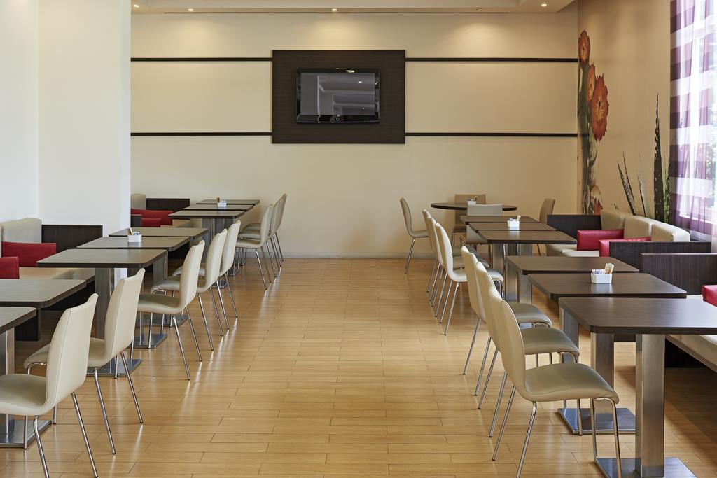 Ibis Monterrey Valle San Pedro Garza Garcia Exterior foto